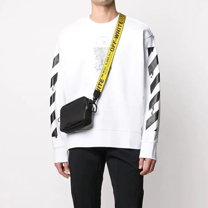 Off-White Men’ s Cotton Arrow Sports White