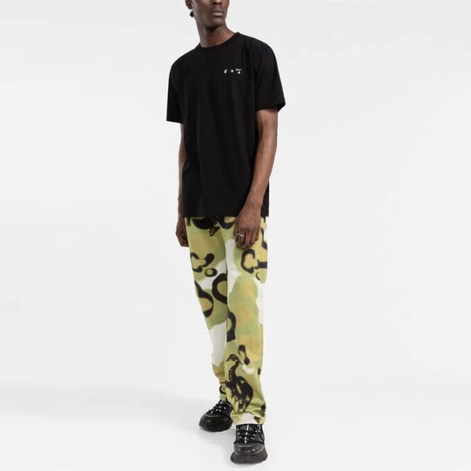 Off-White Men’ s FW21 Chest Logo Round Neck Short Sleeve Black T-Shirt