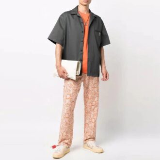 Off-White Men’ s FW21 Detail Short Sleeve Loose Fit Gray Shirt Off-White Men’ s FW21 Detail Short Sleeve Loose Fit Gray Shirt