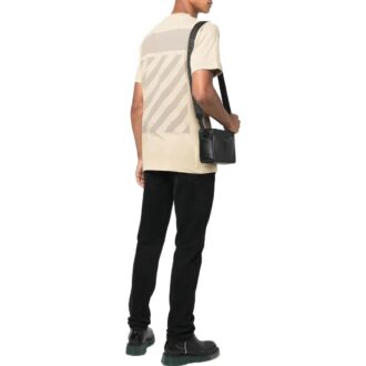 Off-White Men’ s FW22 Back Stripe Printing Round Neck Short Sleeve Ordinary Version Light Brown T-Shirt Off-White Men’ s FW22 Back Stripe Printing Round Neck Short Sleeve Ordinary Version Light Brown T-Shirt
