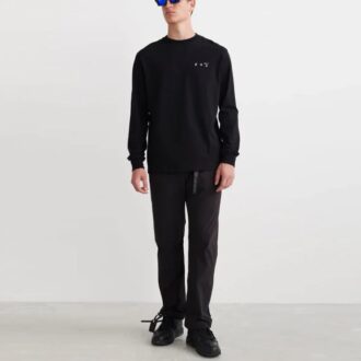 Off-White Men’ s SS22 Caravaggio Painting Round Neck Black Off-White Men’ s SS22 Caravaggio Painting Round Neck Black